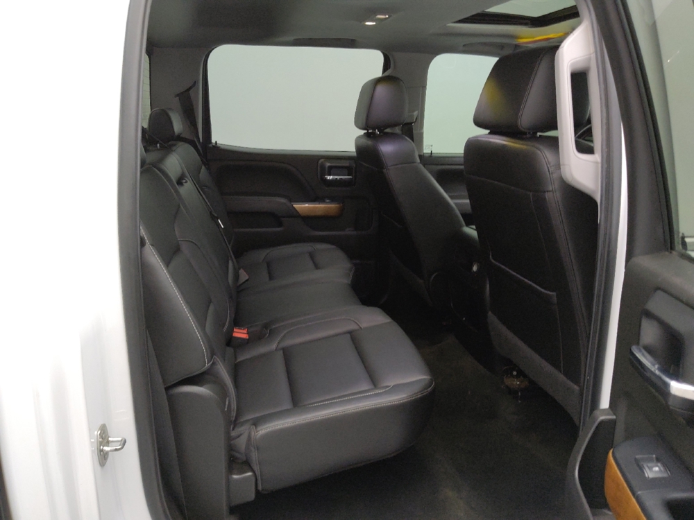 2018 Chevrolet Silverado 1500 LTZ - Photo 15