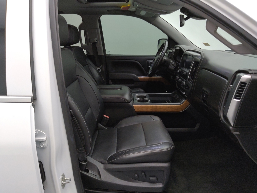 2018 Chevrolet Silverado 1500 LTZ - Photo 16