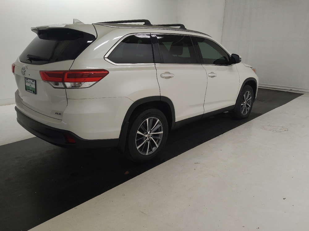 2019 Toyota Highlander XLE - Photo 8