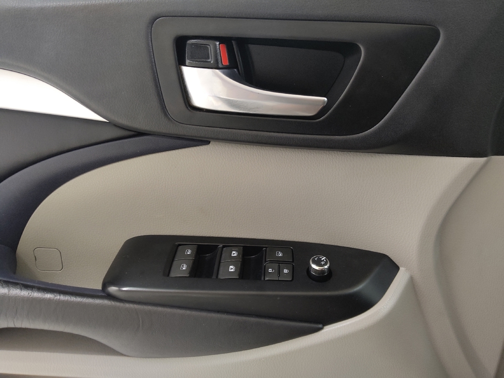 2019 Toyota Highlander XLE - Photo 21