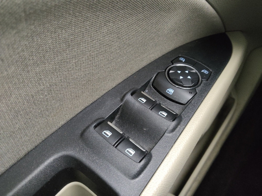 2019 Ford Fusion SE - Photo 21