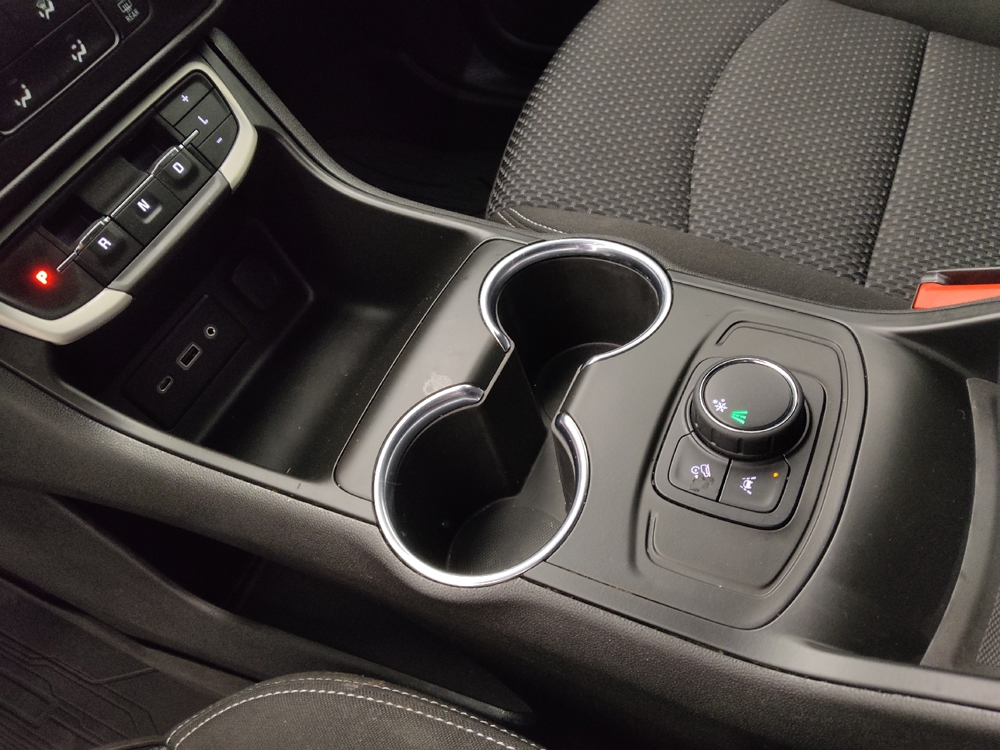 2023 GMC Terrain SLE - Photo 20