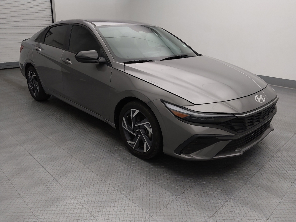 2025 Hyundai Elantra 9