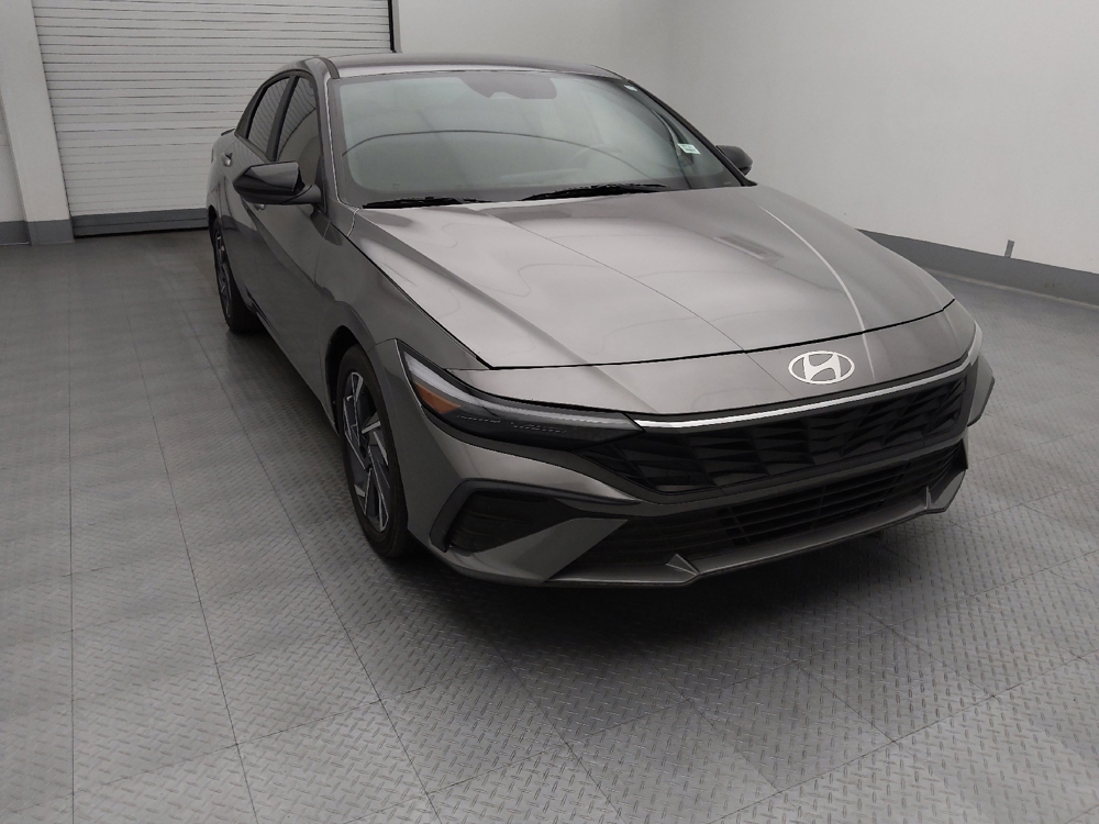 2025 Hyundai Elantra 11