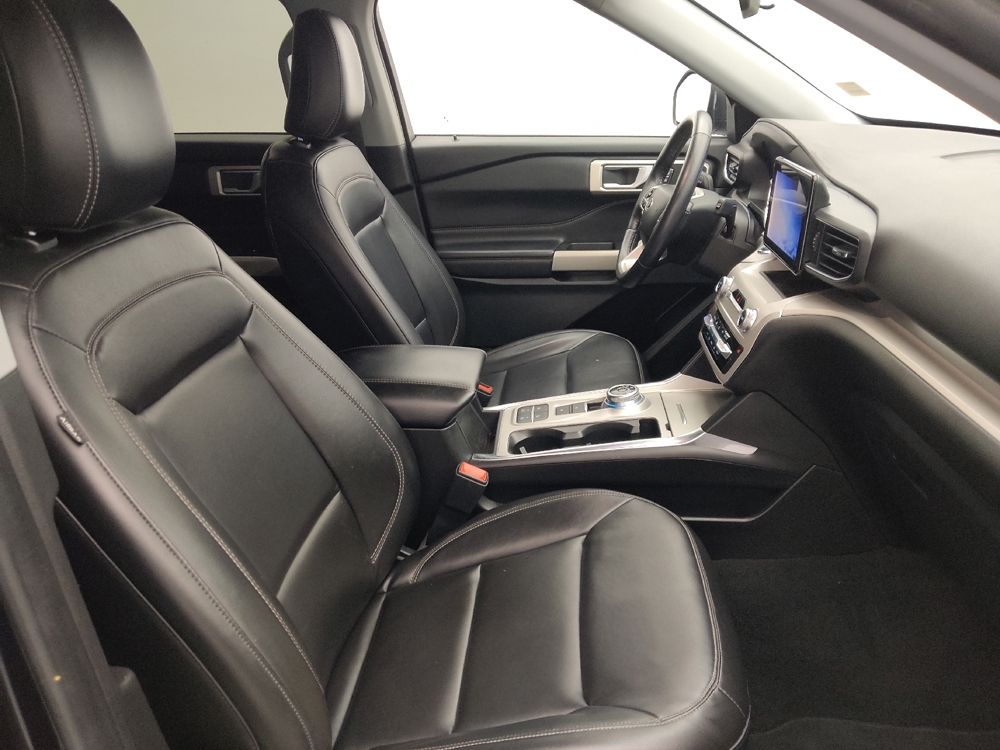 2023 Ford Explorer XLT - Photo 16