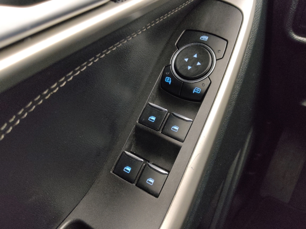 2023 Ford Explorer XLT - Photo 21