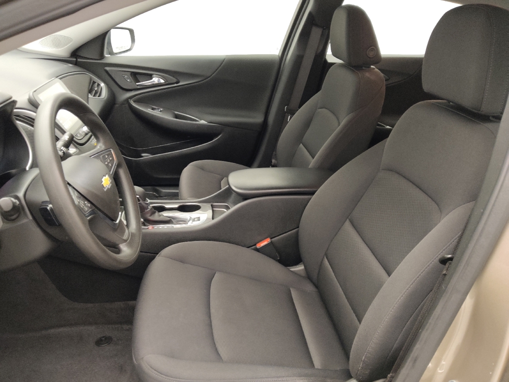 2025 Chevrolet Malibu 1LS - Photo 13