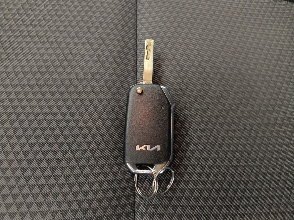 2022 Kia Soul LX - Photo 25