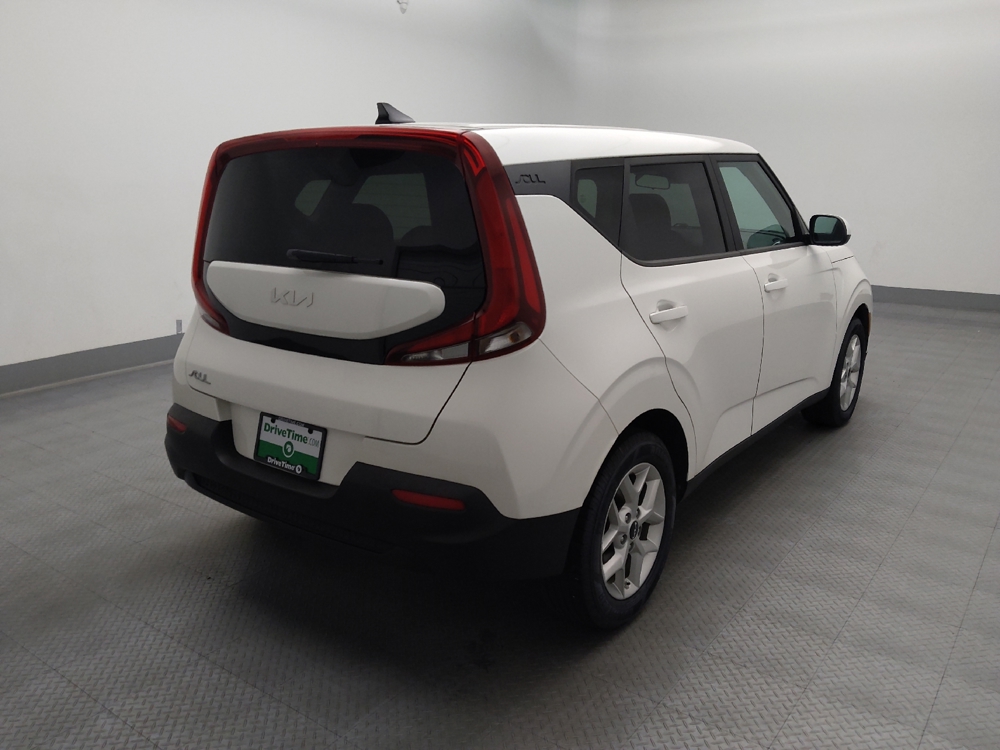 2022 Kia Soul LX - Photo 6