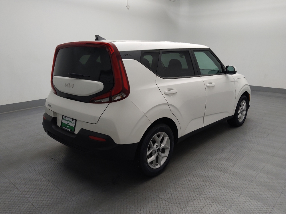 2022 Kia Soul LX - Photo 7