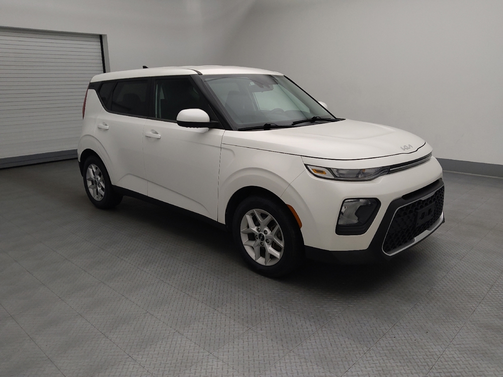 2022 Kia Soul LX - Photo 9