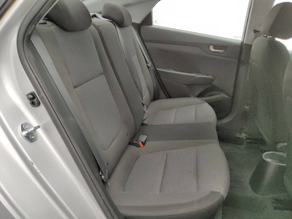 2022 Hyundai Accent SE - Photo 15