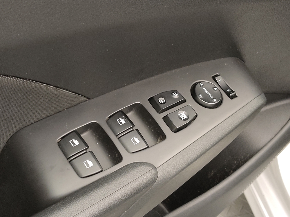 2022 Hyundai Accent SE - Photo 21