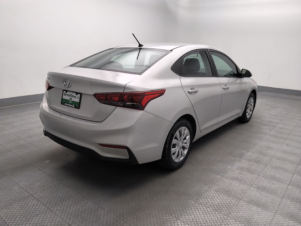 2022 Hyundai Accent SE - Photo 7