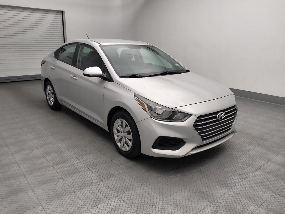 2022 Hyundai Accent SE - Photo 10