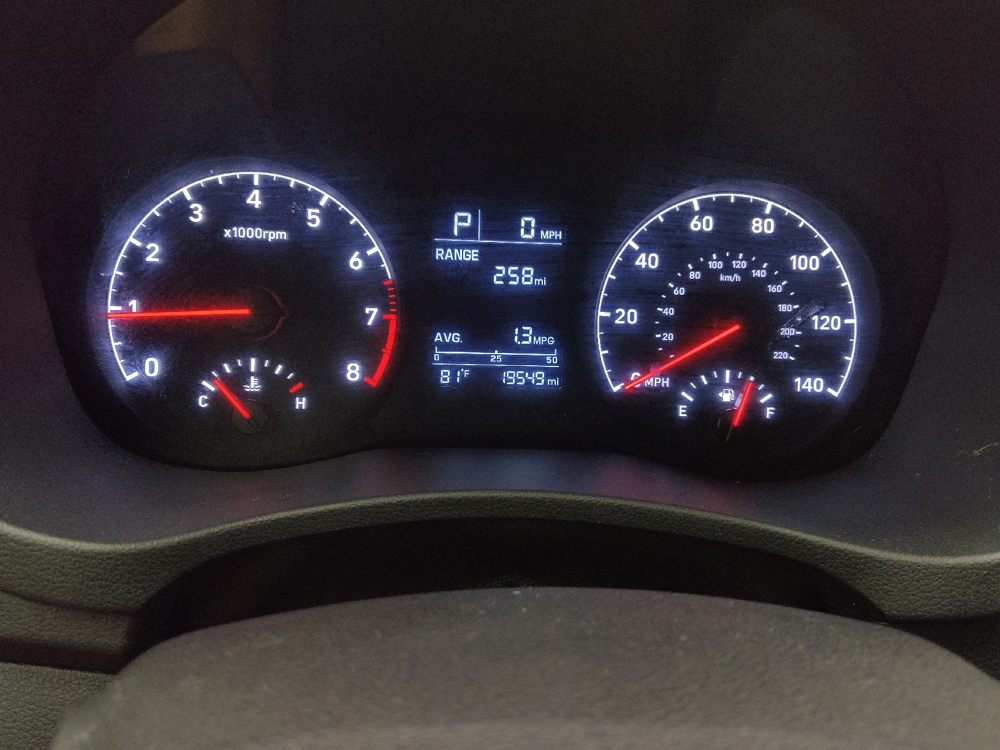 2022 Hyundai Accent SE - Photo 18
