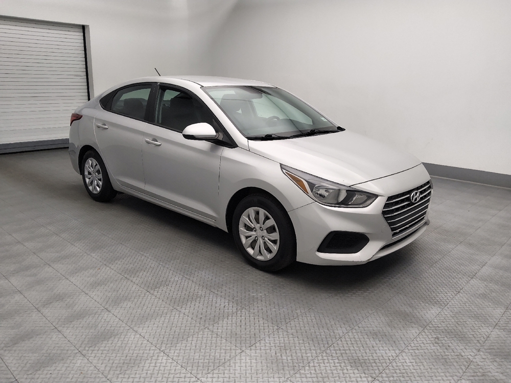2022 Hyundai Accent SE - Photo 9