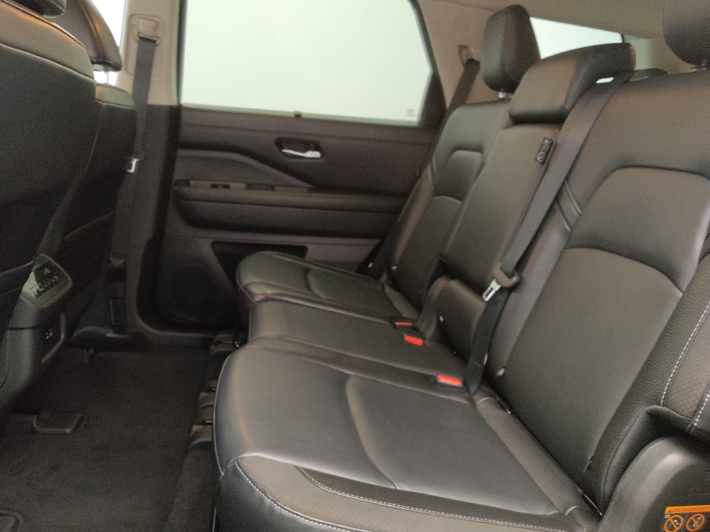 2022 Nissan Pathfinder SL - Photo 14