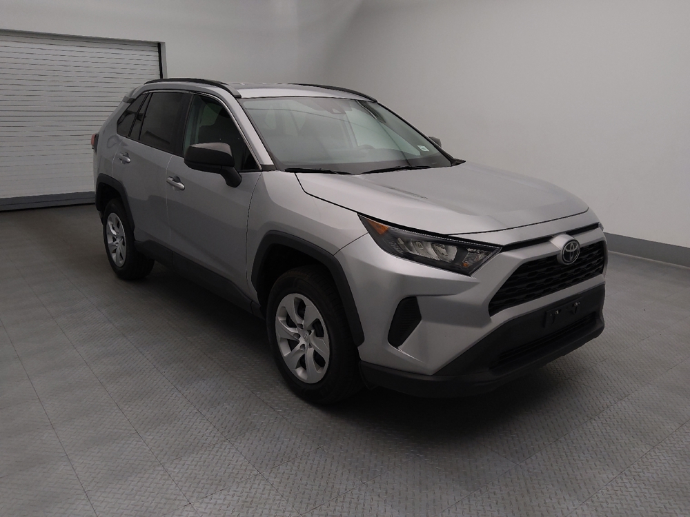 2021 Toyota RAV4 LE - Photo 10