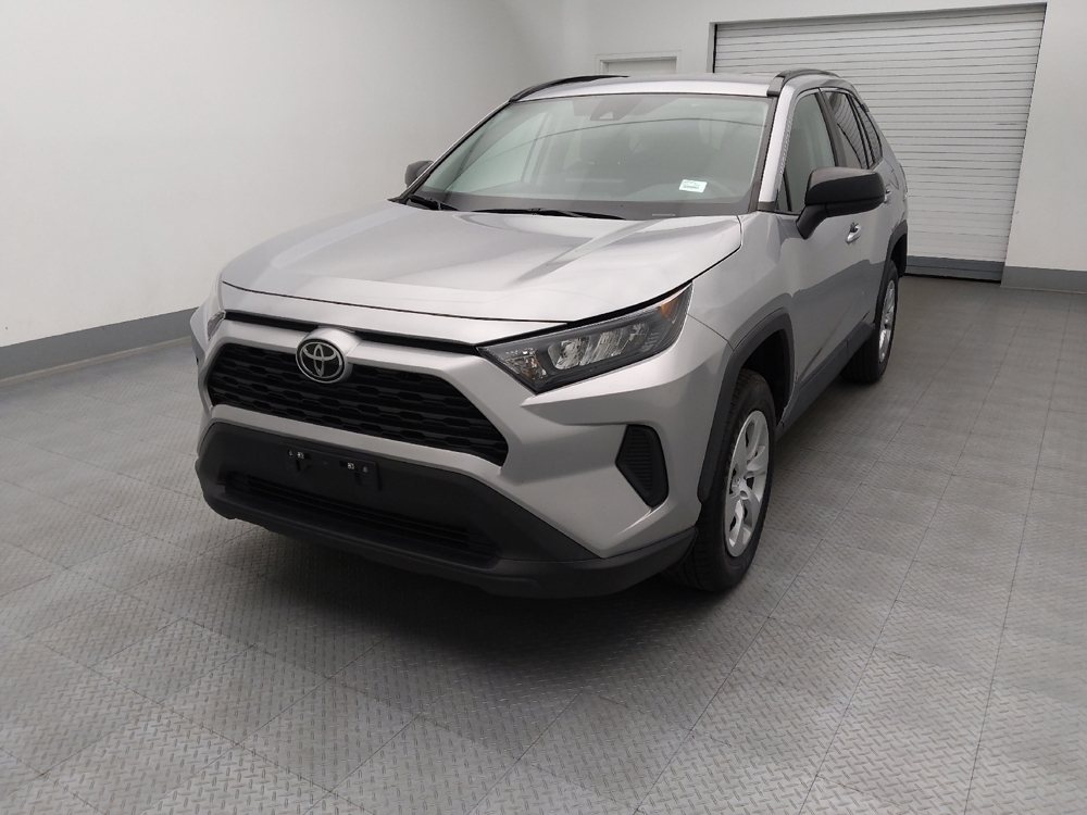 2021 Toyota RAV4 LE - Photo 12