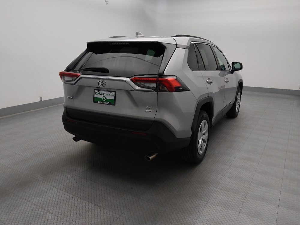 2021 Toyota RAV4 LE - Photo 6