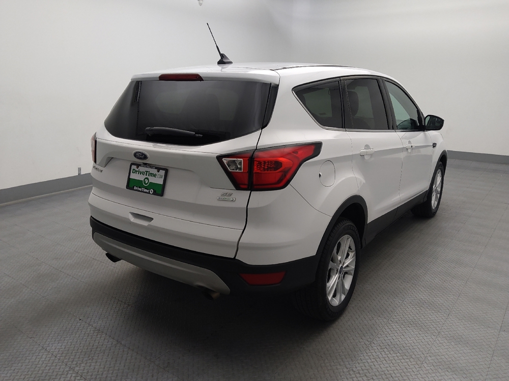 2019 Ford Escape SE - Photo 6