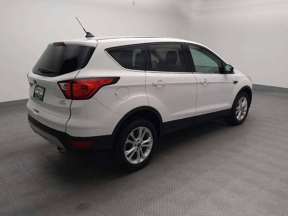 2019 Ford Escape SE - Photo 8