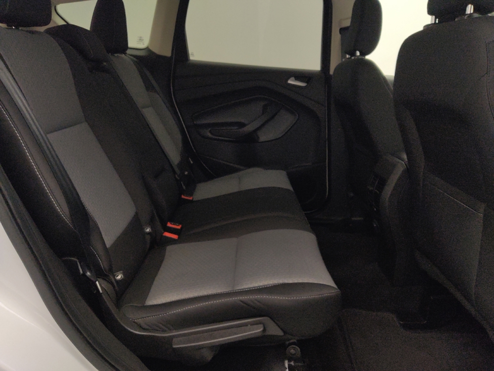 2019 Ford Escape SE - Photo 15