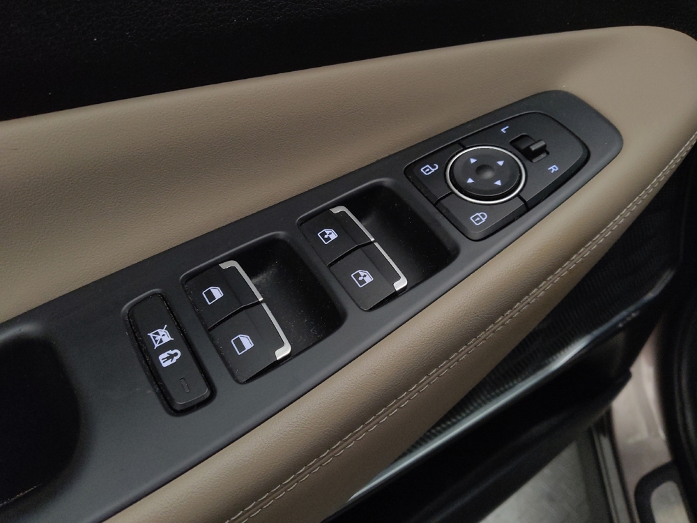 2020 Hyundai Santa Fe Limited - Photo 21