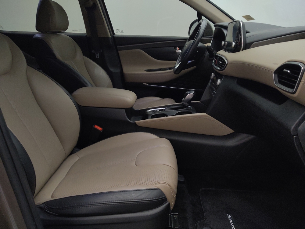 2020 Hyundai Santa Fe Limited - Photo 16