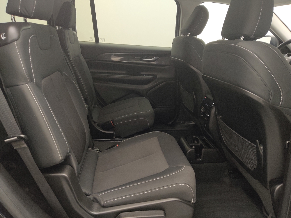 2023 Jeep Grand Cherokee L Laredo - Photo 15