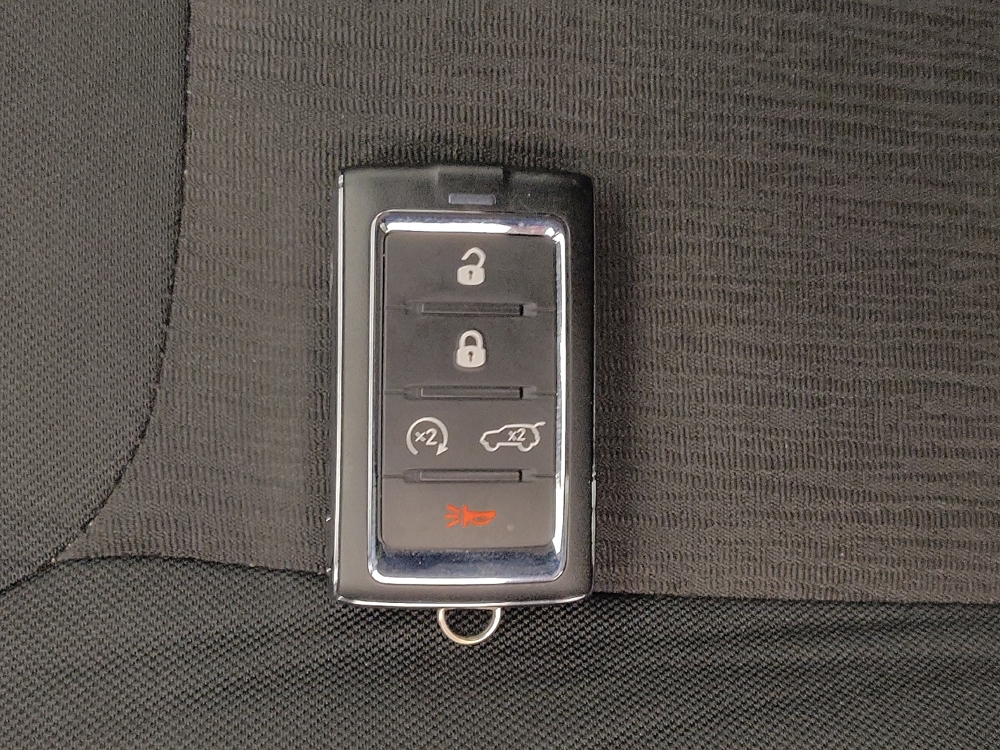 2023 Jeep Grand Cherokee L Laredo - Photo 25