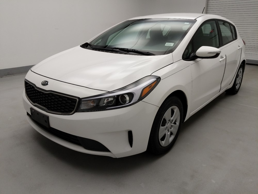 Used 2017 Kia Forte5 Driver Front Bumper