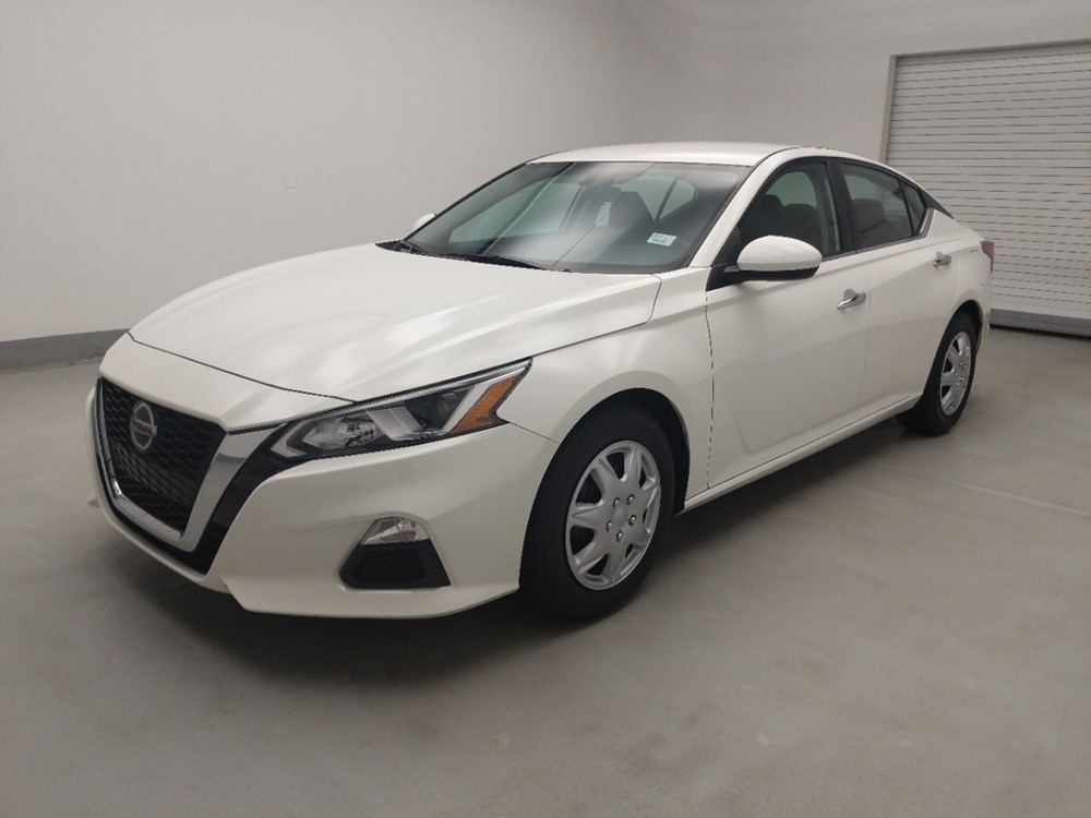 Used 2019 Nissan Altima Driver Front Bumper