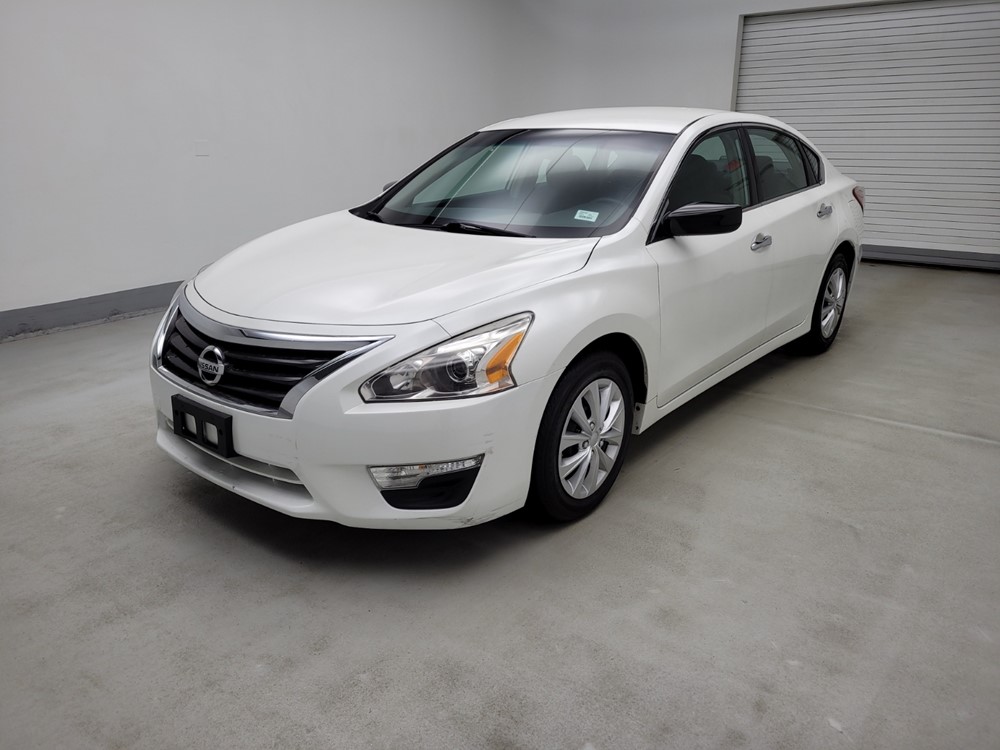 Used 2013 Nissan Altima Driver Front Bumper