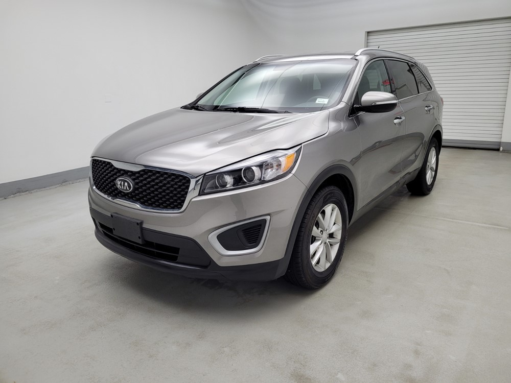 Used 2017 Kia Sorento Driver Front Bumper