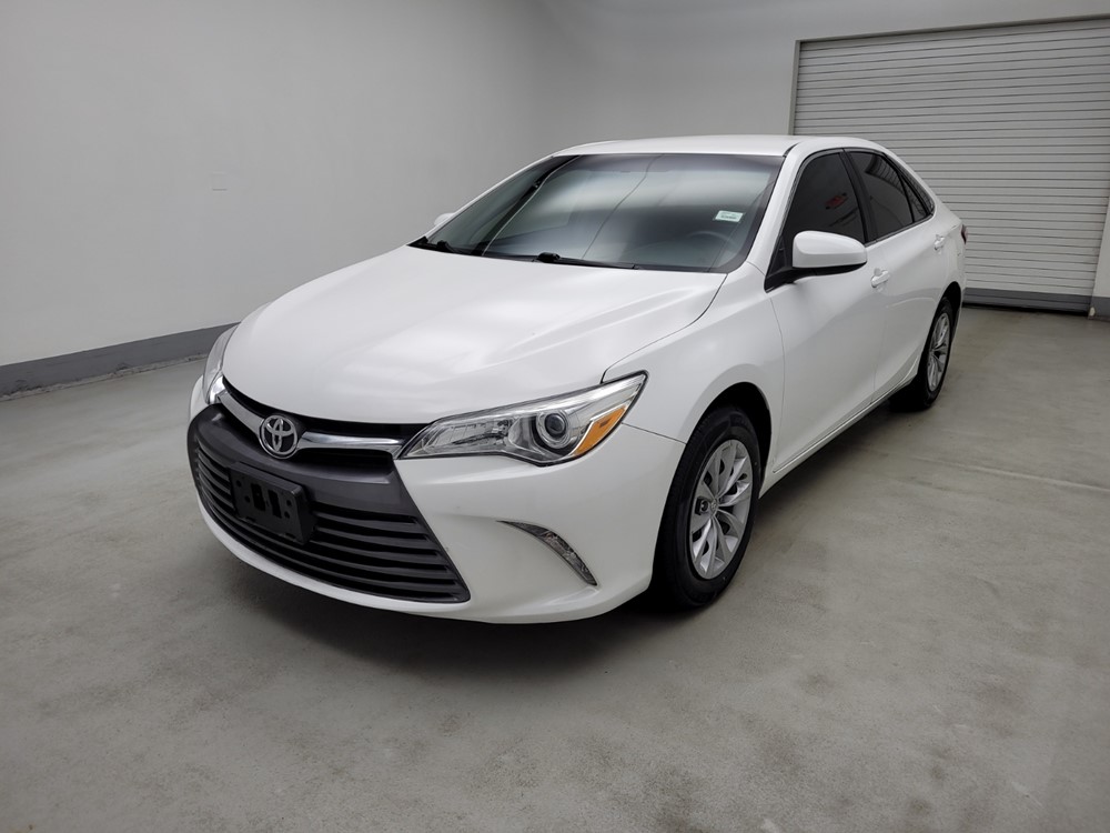Used 2015 Toyota Camry Driver Front Bumper