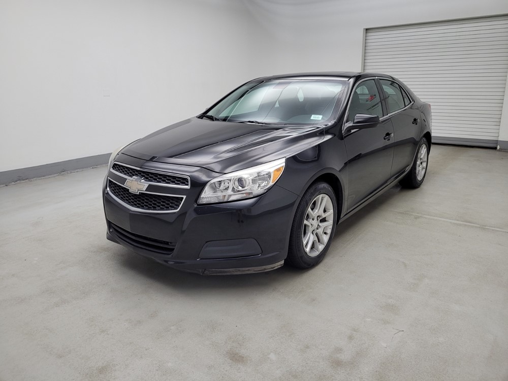 Used 2013 Chevrolet Malibu Driver Front Bumper