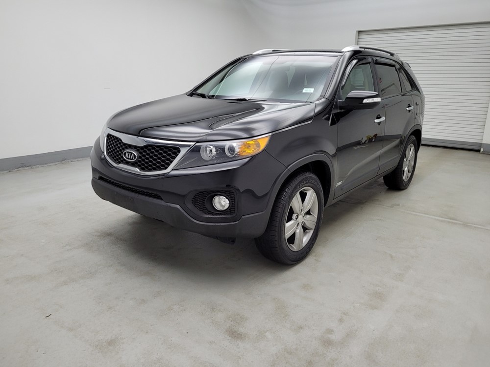 Used 2013 Kia Sorento Driver Front Bumper