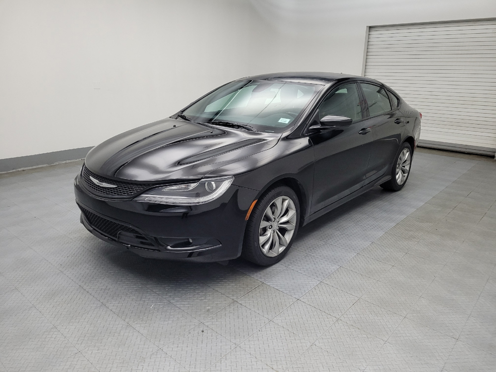 2016 Chrysler 200 S's photo