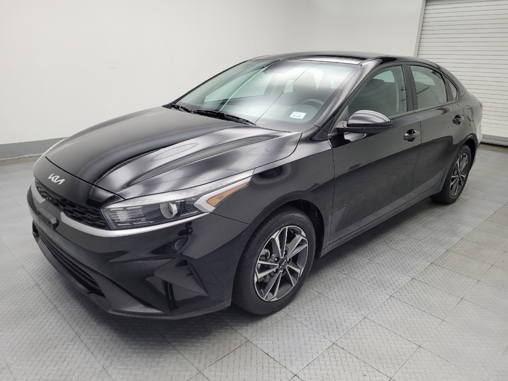 2023 Kia Forte LXS's photo
