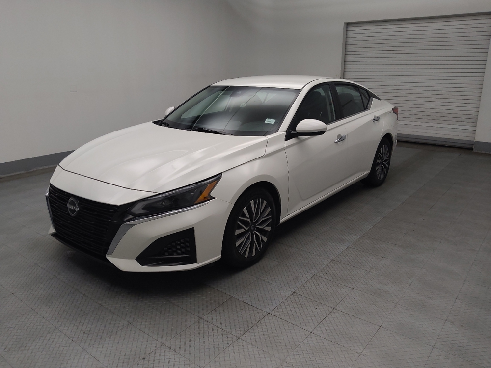 2023 Nissan Altima SV
