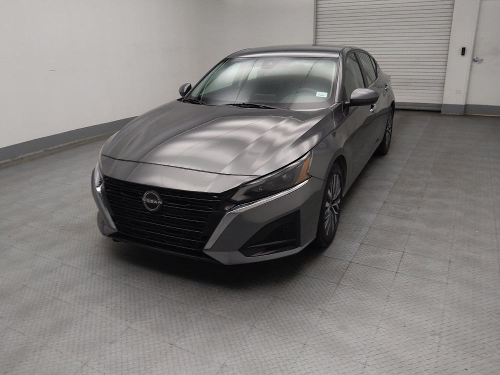 2023 Nissan Altima SV's photo