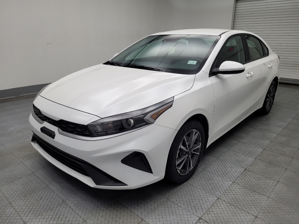 2024 Kia Forte LXS's photo