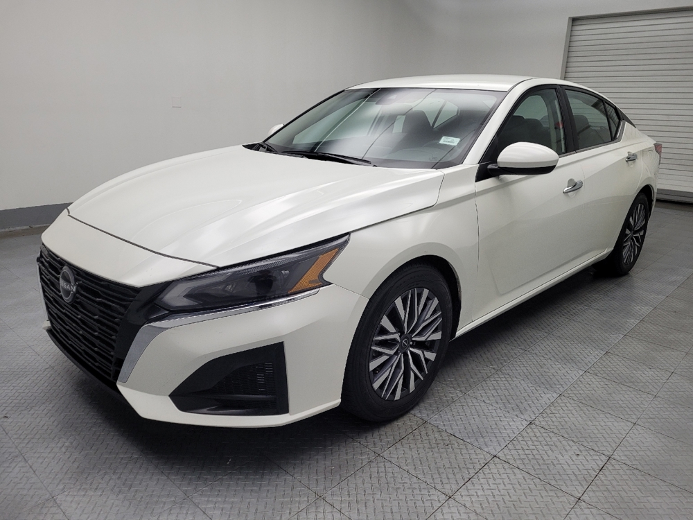 2023 Nissan Altima SV