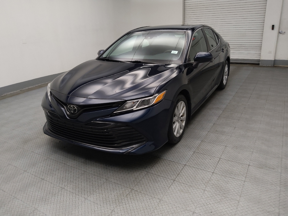 2020 Toyota Camry LE's photo