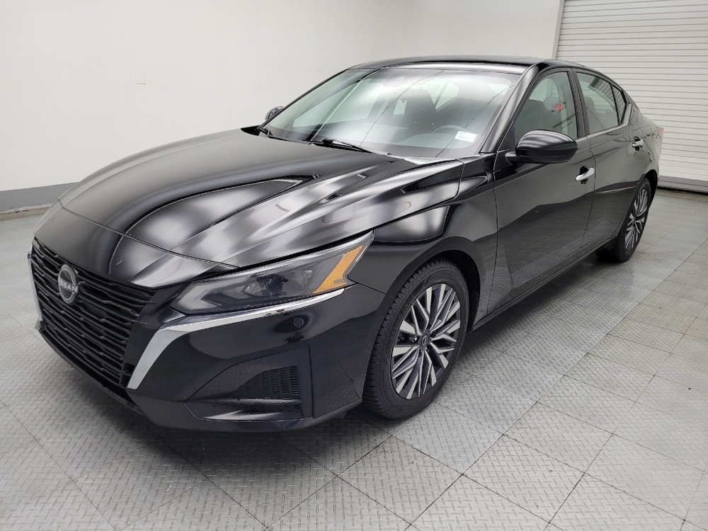 2023 Nissan Altima SV