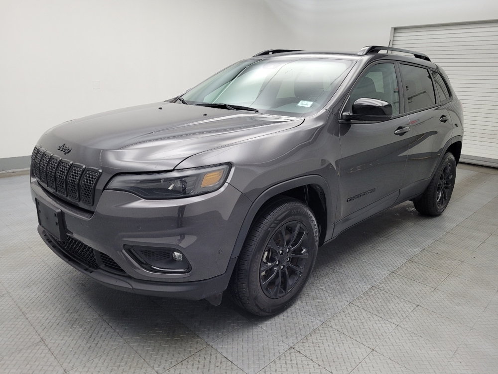 2023 Jeep Cherokee Altitude Lux's photo