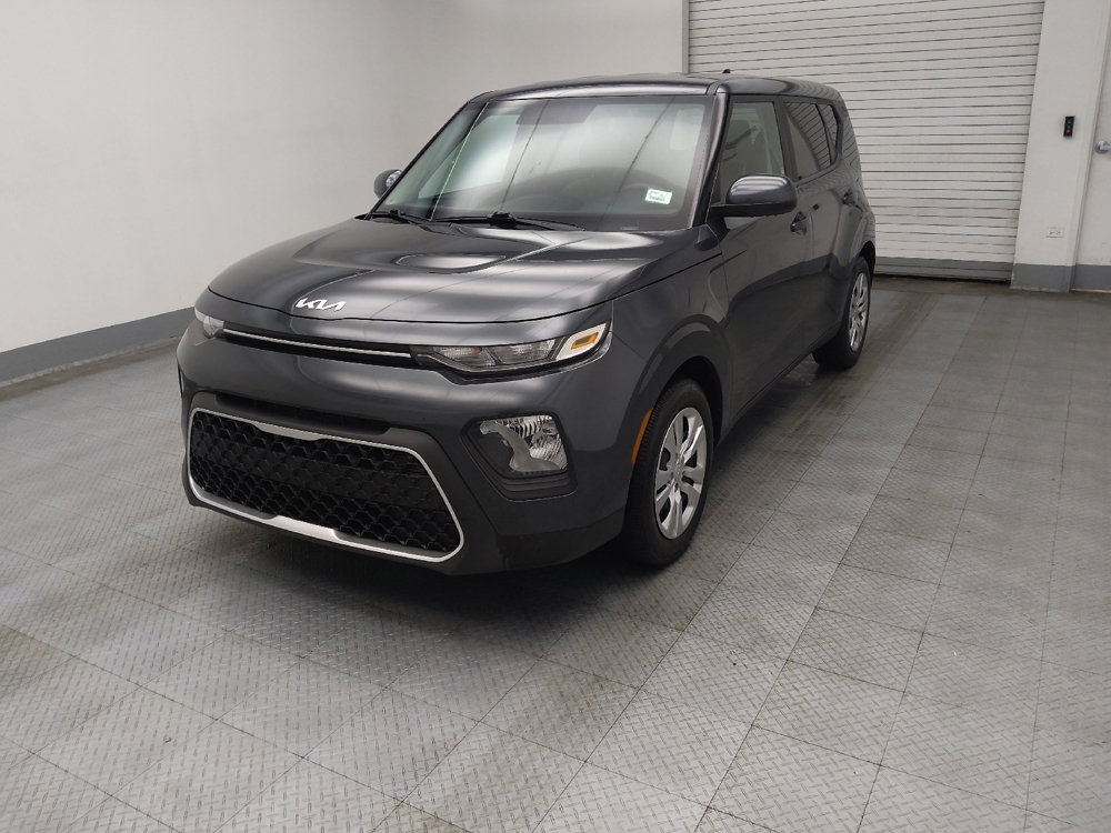 2022 Kia Soul LX's photo