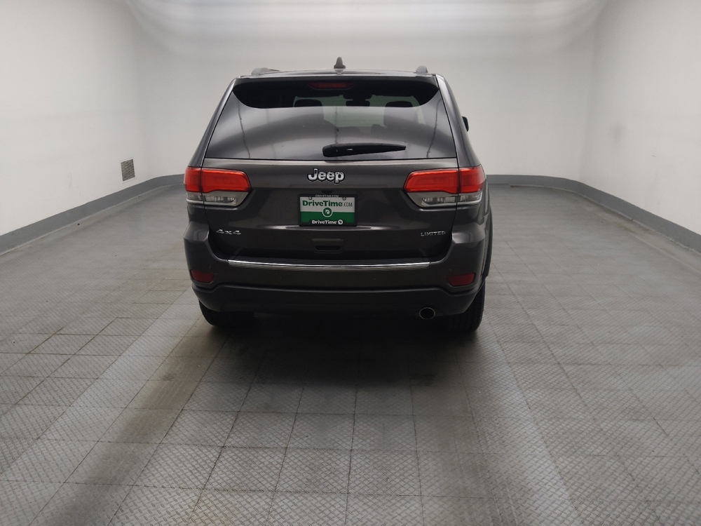 View vehicle photo 7